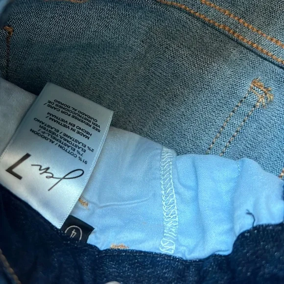 Gen 7 Slim Boyfriend - Picture 3 of 5